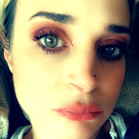 Meet your Posher, Stephanie - Picture 13 of 13